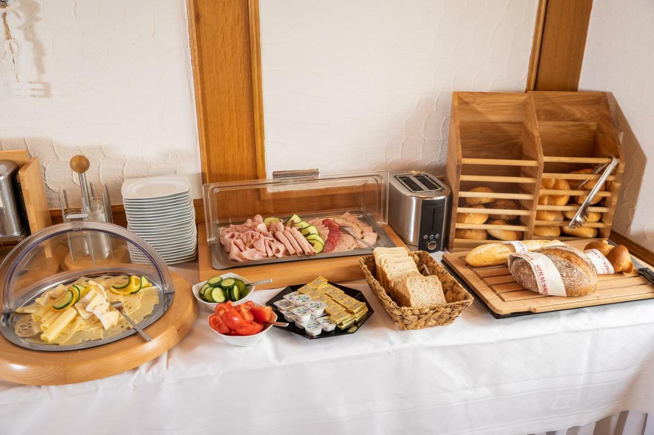 Отель Hotel-restaurant Straussen
